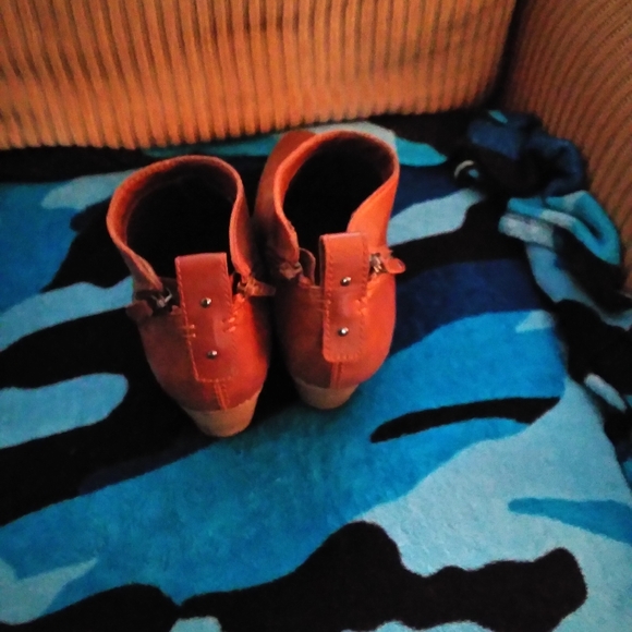 Brown Booties - Picture 3 of 4